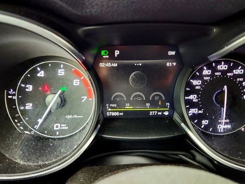 Used 2019 Alfa Romeo Stelvio RWD image 14