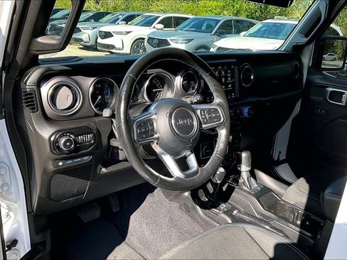Used 2021 Jeep Wrangler Unlimited Rubicon 4xe w/ Cold Weather Group AWD/4WD image 15