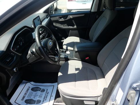 Used 2022 Ford Escape SE w/ Cold Weather Package AWD/4WD image 10