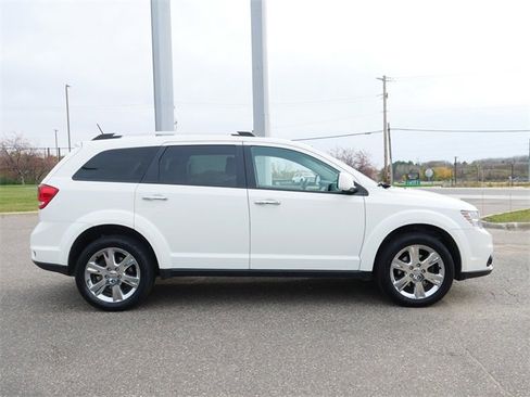 Used 2016 Dodge Journey SXT w/ Chrome Appearance Group image 8