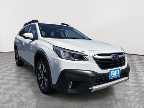 Used 2020 Subaru Outback Limited w/ Popular Package #2 AWD/4WD image 3