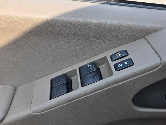Used 2016 Nissan Frontier SV RWD image 32