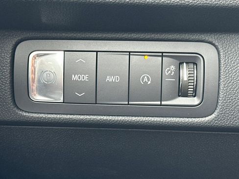 New 2025 Chevrolet Traverse LT w/ Enhanced Driving Package image 31