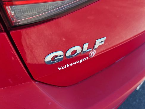 Used 2015 Volkswagen Golf TDI S image 5