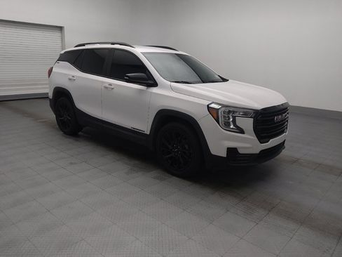 Used 2023 GMC Terrain SLE w/ Elevation Edition FWD image 11