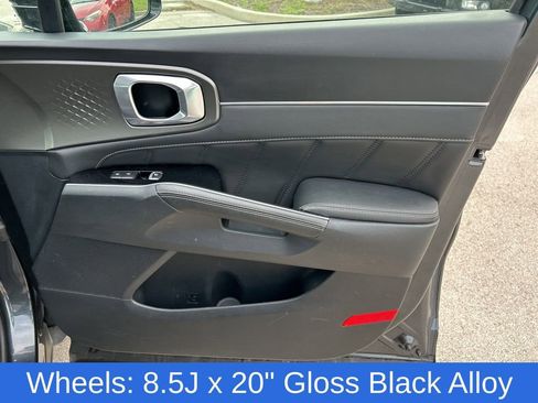 Used 2023 Kia Sorento SX image 35