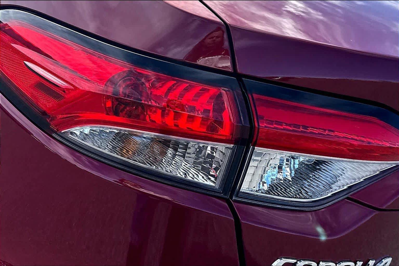 New 2027 Toyota Corolla LE w/ LE Premium Package FWD image 14