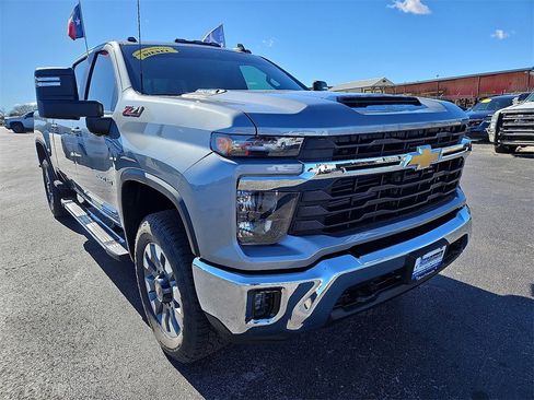 Used 2026 Chevrolet Silverado 2500 LT image 11