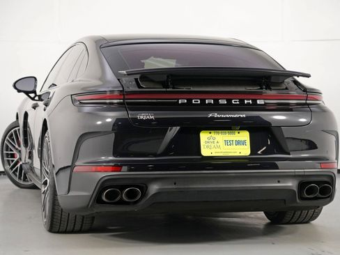 Used 2024 Porsche Panamera image 6