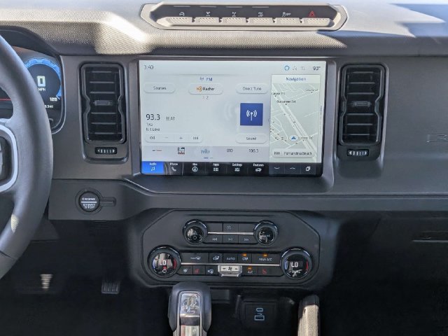 Used 2025 Ford Bronco Badlands AWD/4WD image 18