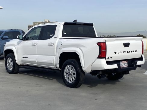 Certified 2024 Toyota Tacoma SR5 image 5