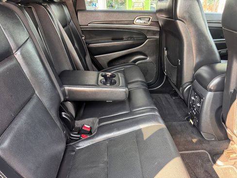 Used 2014 Jeep Grand Cherokee Limited w/ Luxury Group II AWD/4WD image 26