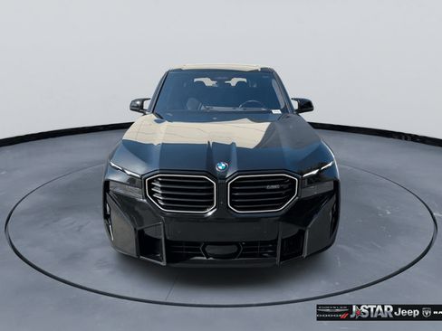 Used 2023 BMW XM AWD/4WD image 2