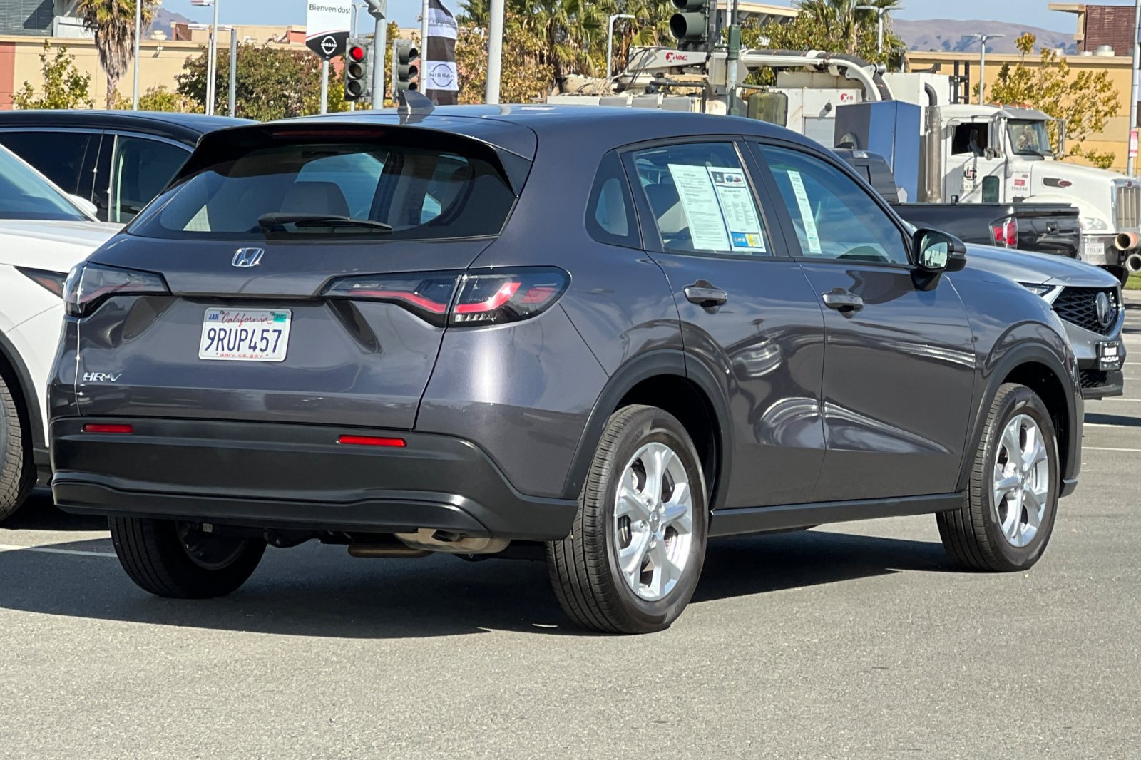 Used 2025 Honda HR-V LX image 4
