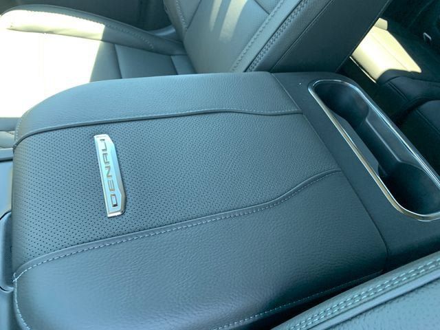 New 2026 GMC Sierra 3500 Denali AWD/4WD image 24