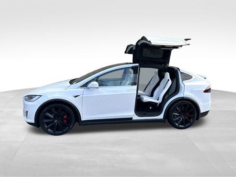 Used 2021 Tesla Model X Performance image 34
