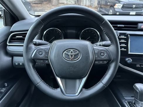 Used 2019 Toyota Camry SE image 15