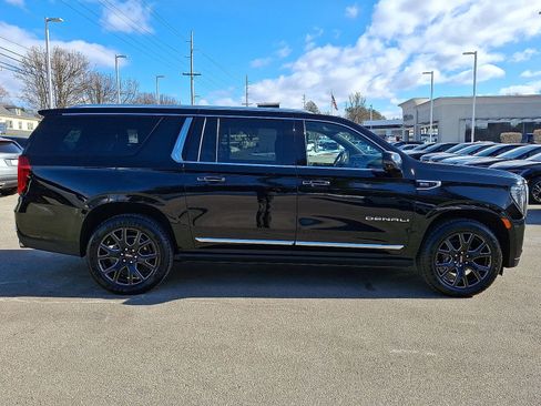 Certified 2023 GMC Yukon XL Denali image 26