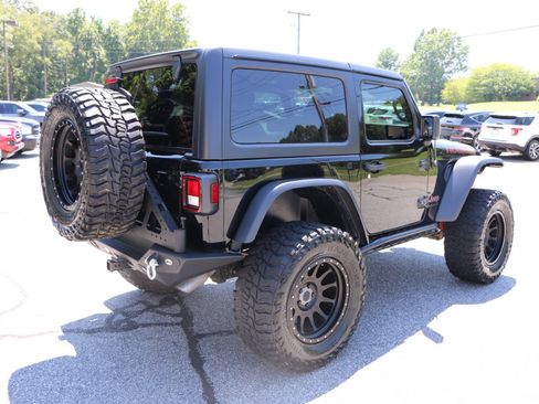 Used 2021 Jeep Wrangler Rubicon AWD/4WD image 7