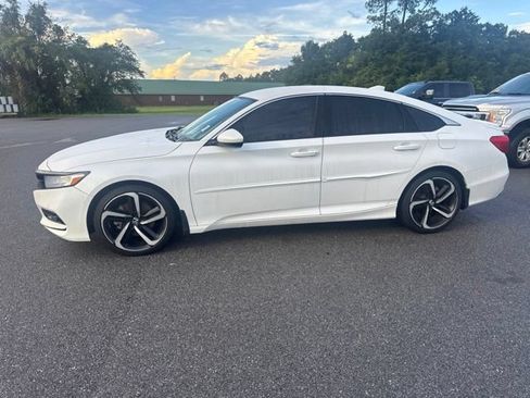 Used 2019 Honda Accord Sport image 2