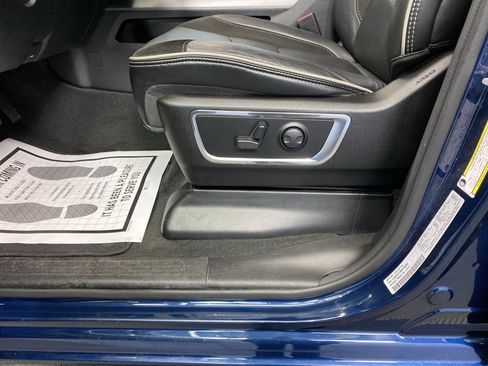 Used 2024 RAM 1500 Laramie image 13