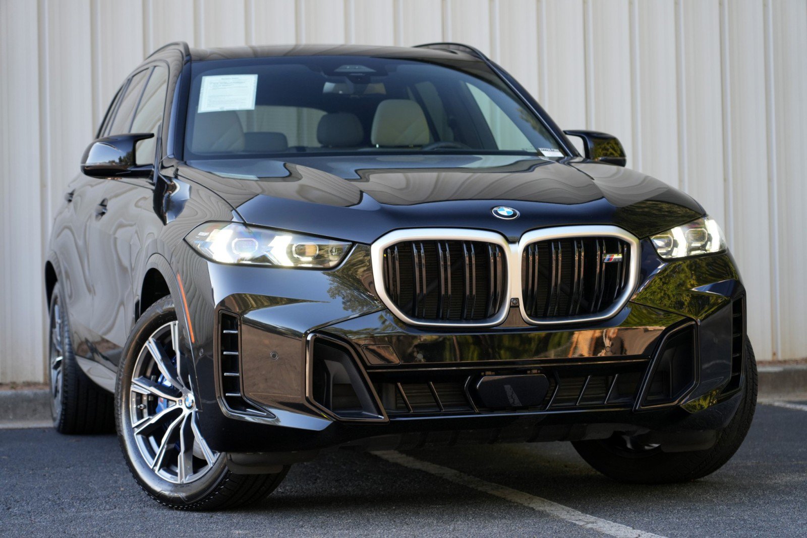 Used 2025 BMW X5 M60i w/ Climate Comfort Package AWD/4WD image 4