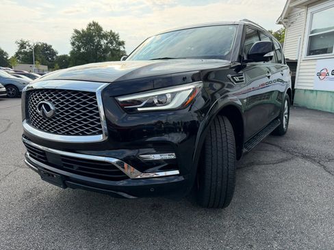 Used 2018 INFINITI QX80 4WD w/ Driver Assistance Package image 9