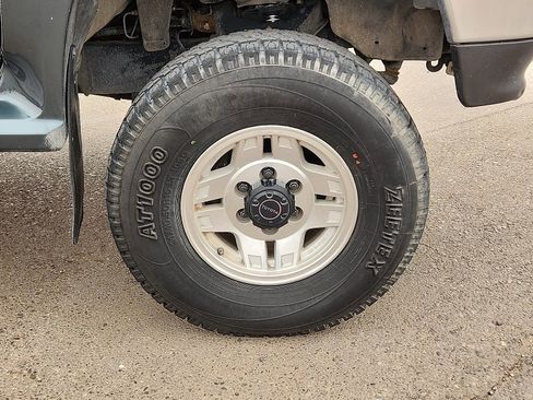 Used 1993 Toyota Pickup Deluxe image 7