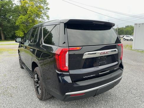 Used 2022 GMC Yukon SLT w/ SLT Luxury Package AWD/4WD image 3