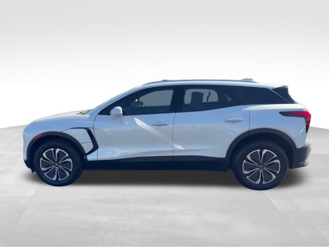 Used 2024 Chevrolet Blazer EV LT AWD/4WD image 3