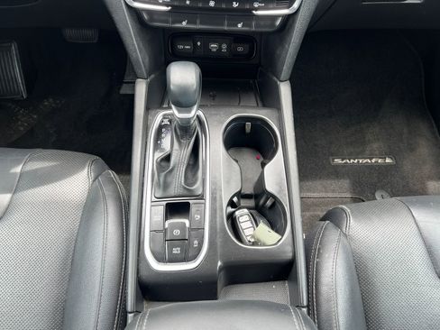 Used 2020 Hyundai Santa Fe SEL w/ Convenience + Premium Package FWD image 22