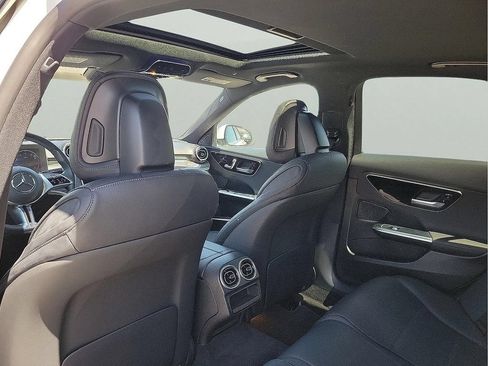 Used 2022 Mercedes-Benz C 300 Sedan image 12