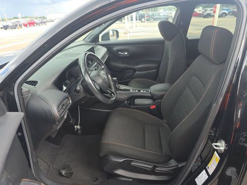 Used 2023 Honda HR-V Sport image 5