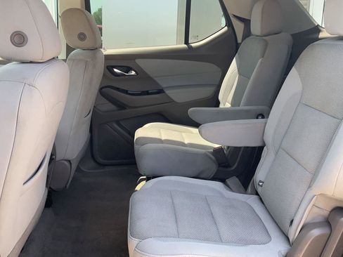 Used 2020 Chevrolet Traverse LT AWD/4WD image 16