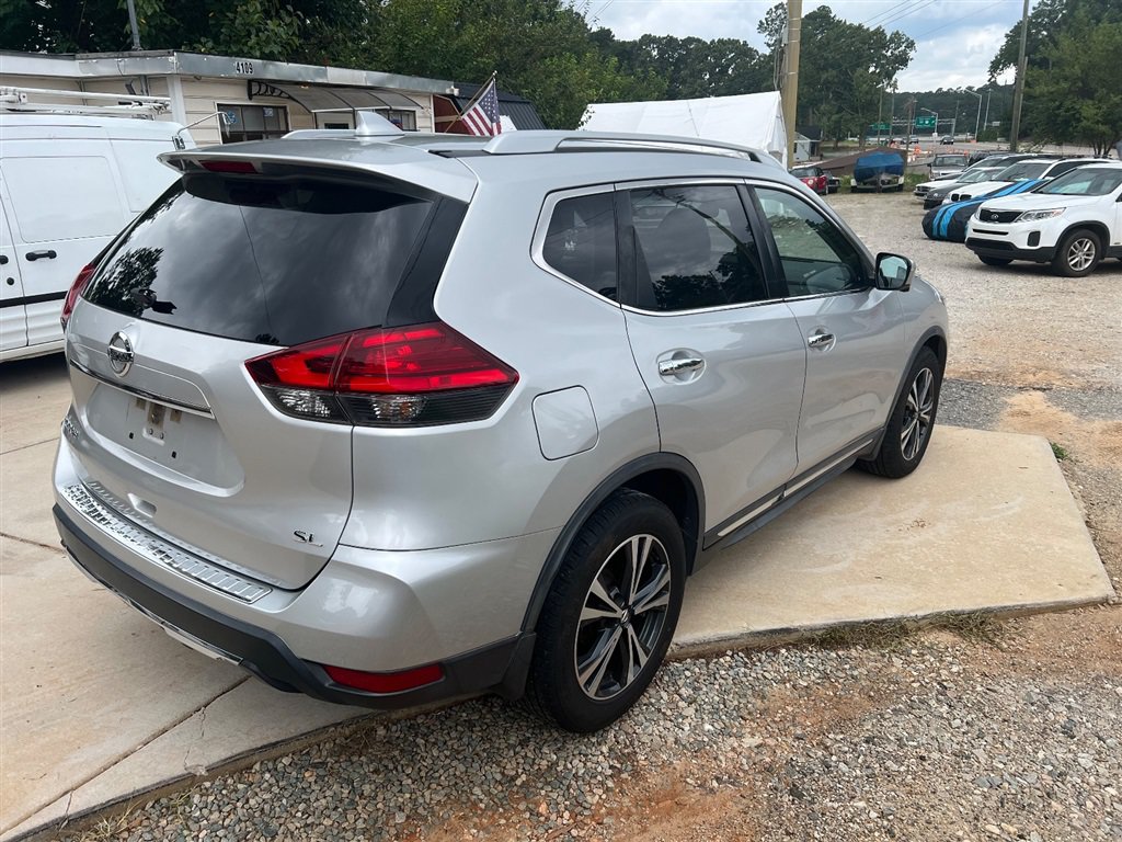 Used 2017 Nissan Rogue SL FWD image 5