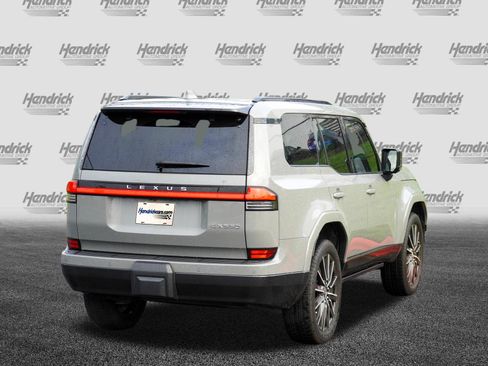 Used 2024 Lexus GX 550 w/ Accessory Package (Z1) AWD/4WD image 8