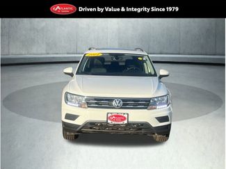 Used 2021 Volkswagen Tiguan SE w/ Panoramic Sunroof Package video 1