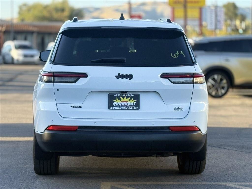 Used 2023 Jeep Grand Cherokee L Laredo AWD/4WD image 6