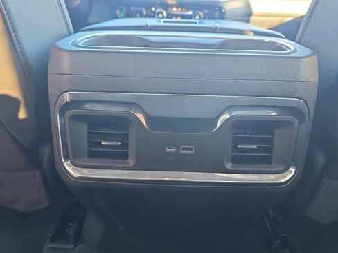 Used 2022 Chevrolet Silverado 1500 LTZ image 19