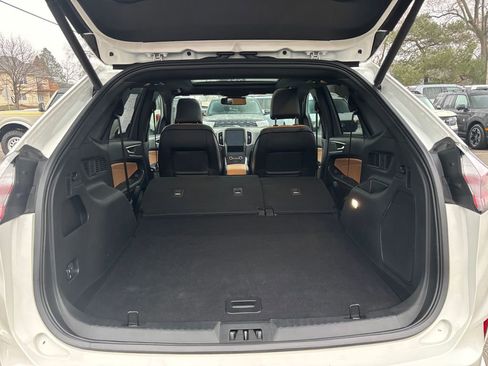 Used 2024 Ford Edge Titanium w/ Titanium Elite Package image 10