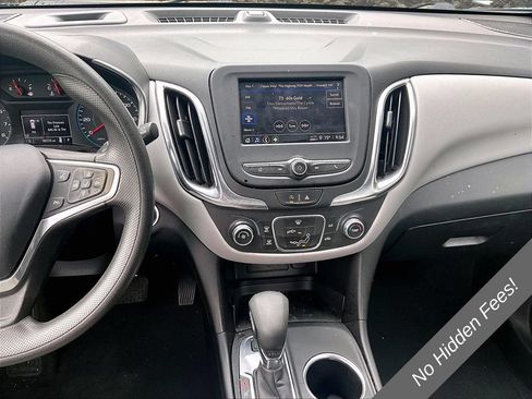 Used 2022 Chevrolet Equinox LS AWD/4WD image 6