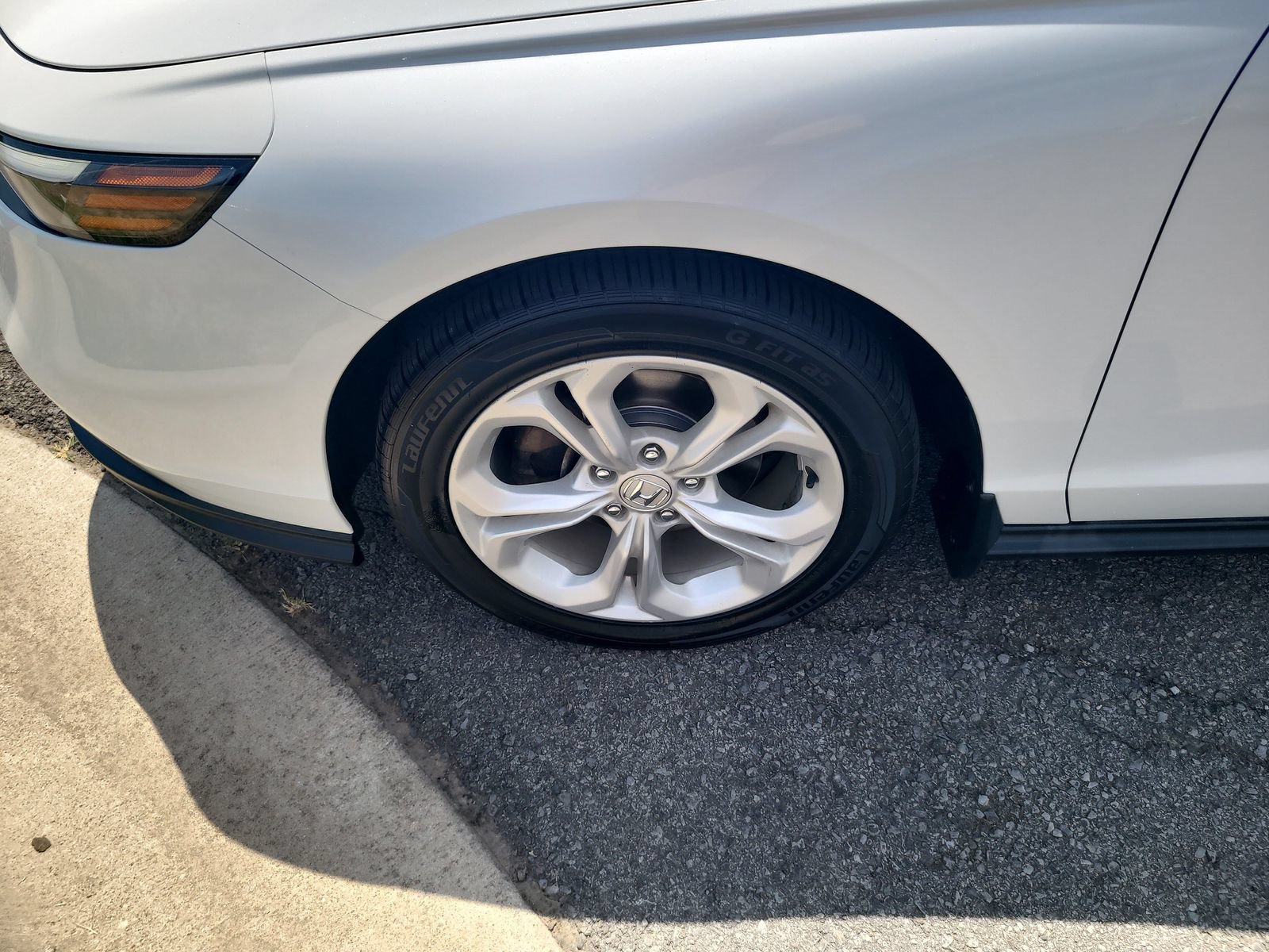 Certified 2023 Honda Accord LX image 9
