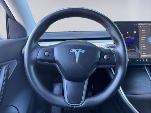 Used 2020 Tesla Model Y Long Range image 11