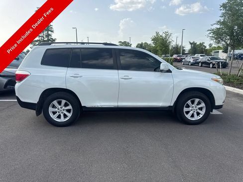 Used 2013 Toyota Highlander Plus FWD image 5