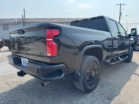 Used 2024 Chevrolet Silverado 2500 LTZ w/ LTZ Plus Package AWD/4WD image 5