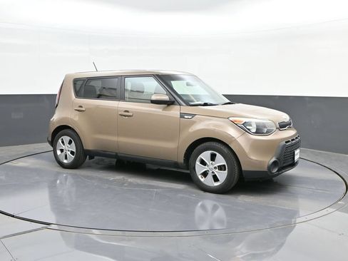 Used 2014 Kia Soul FWD image 15