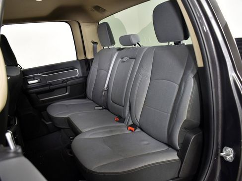 Used 2019 RAM 2500 Big Horn image 17