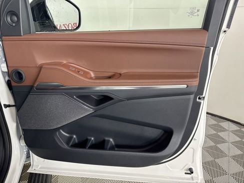 New 2025 Lincoln Navigator Reserve image 22