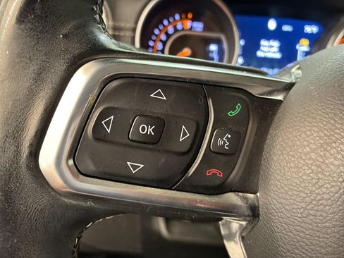 Used 2018 Jeep Wrangler Unlimited Sahara w/ Cold Weather Group AWD/4WD image 25