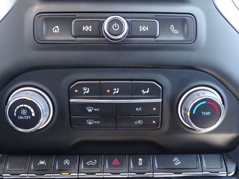Used 2022 Chevrolet Silverado 1500 Custom Trail Boss AWD/4WD image 12